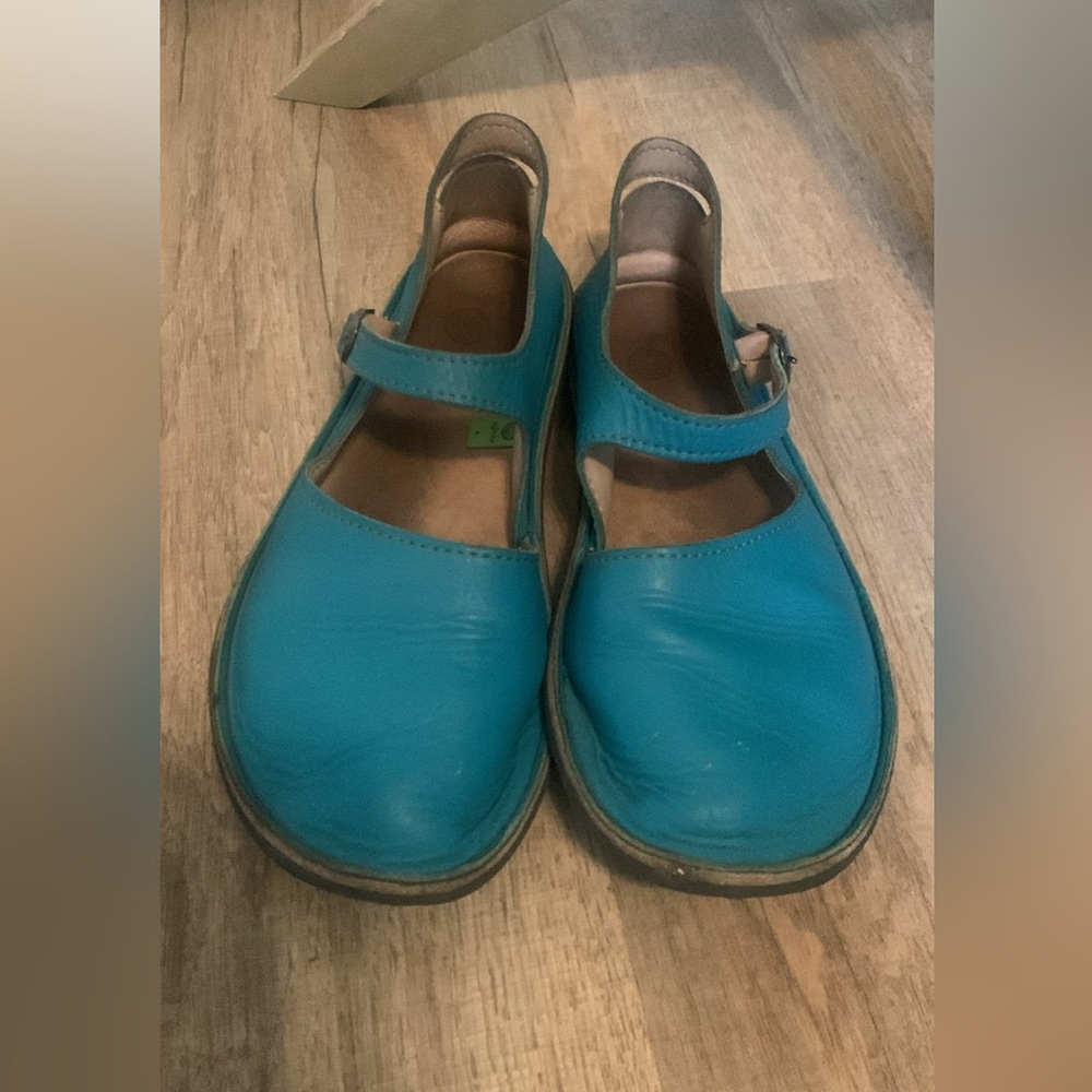 Adult softstar shoes Merry Jane Shoes. Size 8U (fits womens 9.5-10)